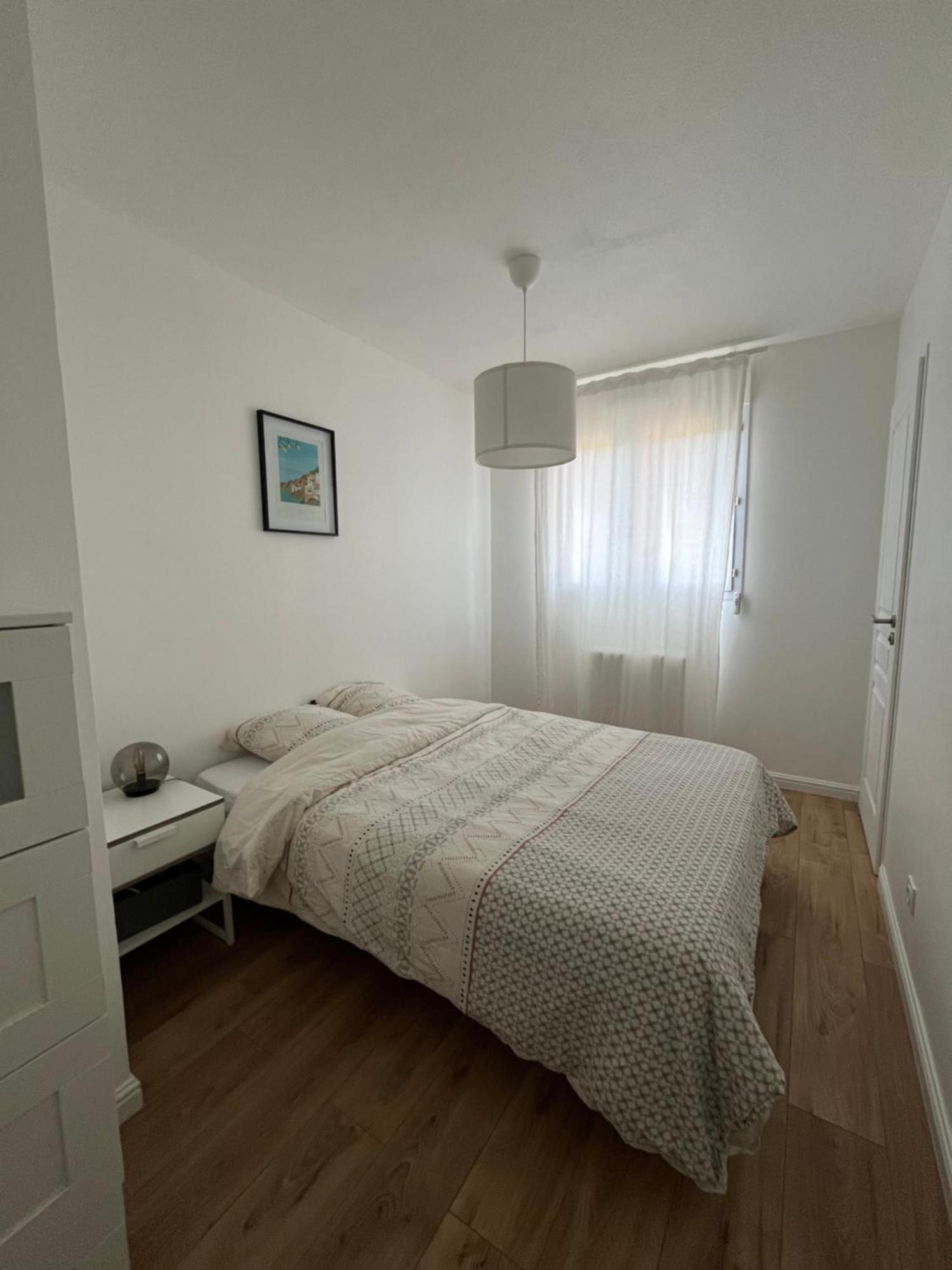 Appartement Cosy Et Confortable Saint-Genis-Laval Exterior foto
